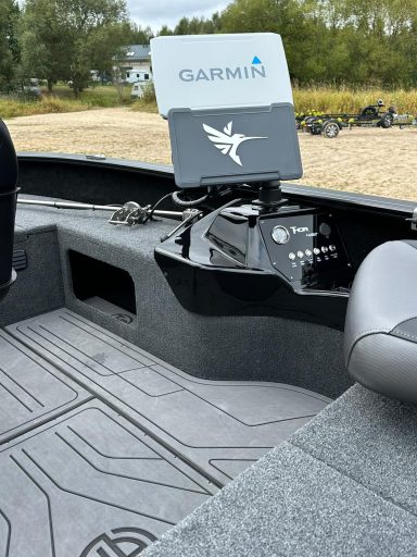 Thor Boot 425 Tiller