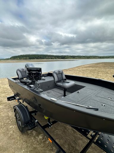 Thor Boot 425 Tiller